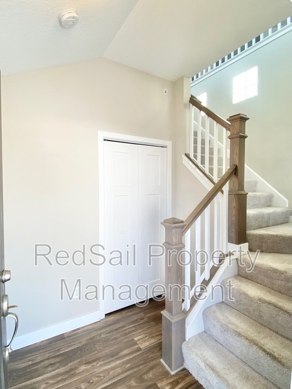 Photo - 520 Fishers Ct