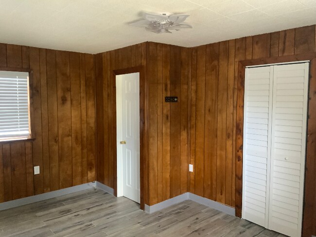 Photo - 219 NW Hilton Ave