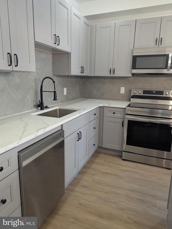 Photo - 2050 Fairmount Ave