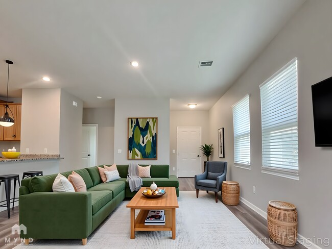 Photo - 1016 Lacebark Pne Ln