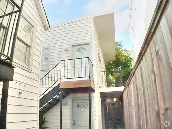 Building Photo - MORS (1950 VERMONT) Unit VERA Rental