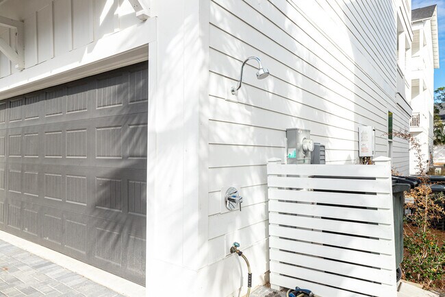 91 Beach View Dr