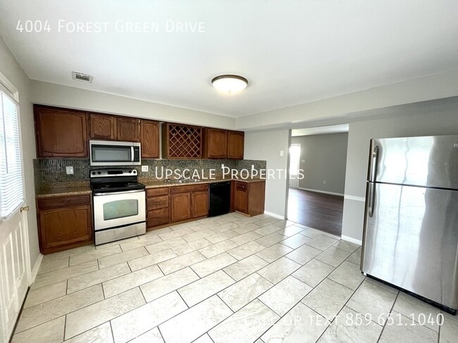Photo - 4004 Forest Green Dr