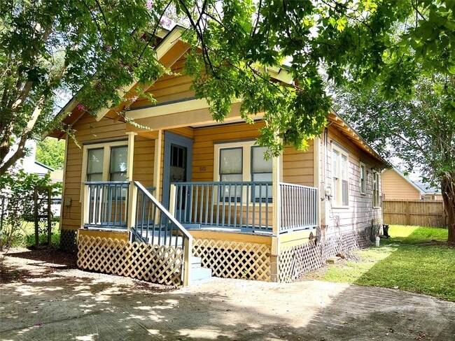 Building Photo - 515 E 40th St Rental