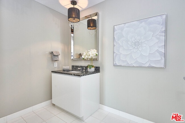 Photo - 900 W Olympic Blvd Unit 37B