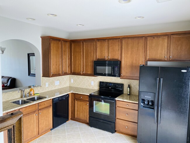 Building Photo - 213 Spring Gardens Dr Rental