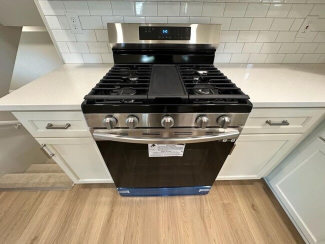 Photo - Immaculate 3 BD 2 BA Detached Home with Garage in Springfield, VA