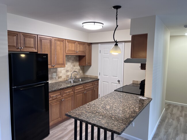 Photo - 534 E Washington St