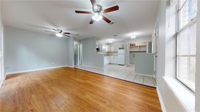 Photo - 3330 Bluestem Cir