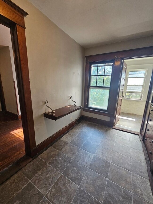 Photo - 1603 W 10th St Unidad 1603 W 10th St.  2