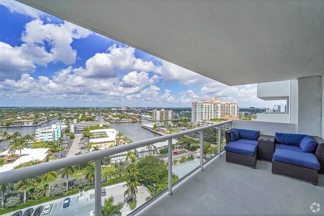 Building Photo - 2841 N Ocean Blvd Rental