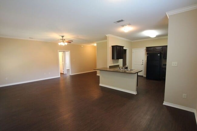 Photo - Gorgeous 3 Bedroom Home in The Ranch Subdi...