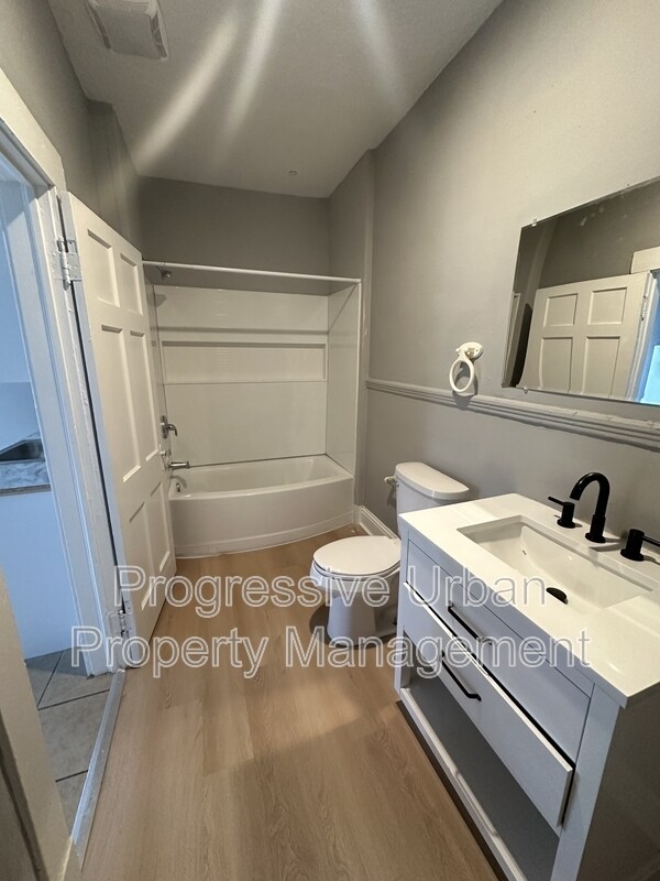 Photo - 4520 Bush Ave
