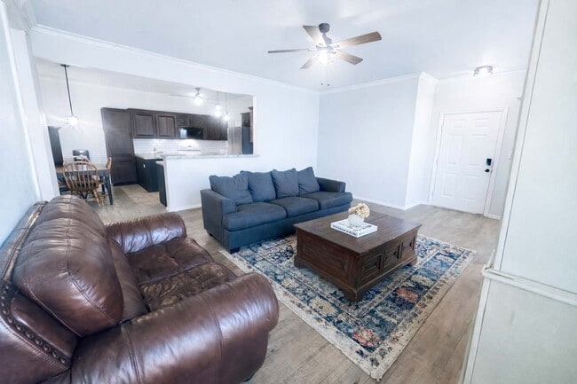 Photo - 505 S 1st St