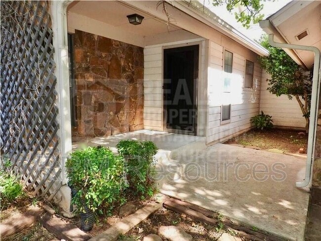 Photo - 723 Rimrock Rd