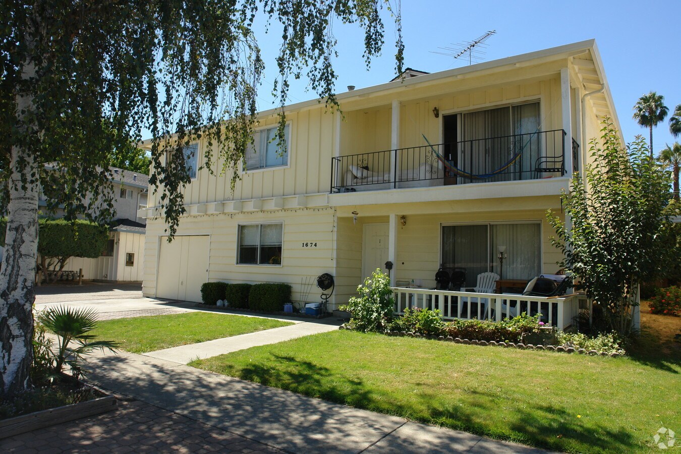 Photo - 1674 De Rose Way