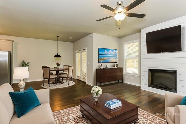 Photo - 1111 Spring Marsh Ct NE