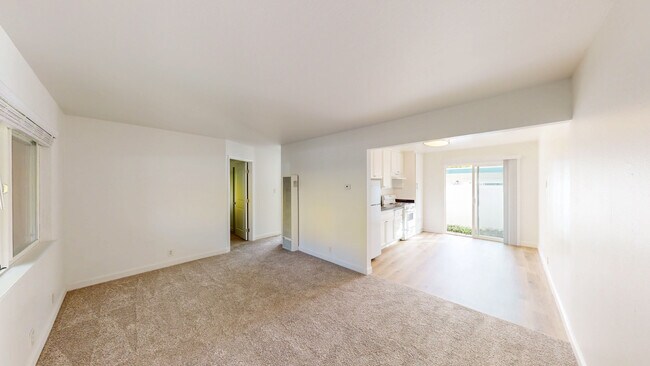 Photo - 15415 Marty Dr Unit 15