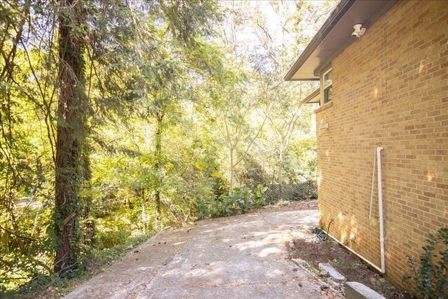 Photo - Newly Renovated 2/2 Duplex Unit Minutes From Decatur Square & Va Highlands!