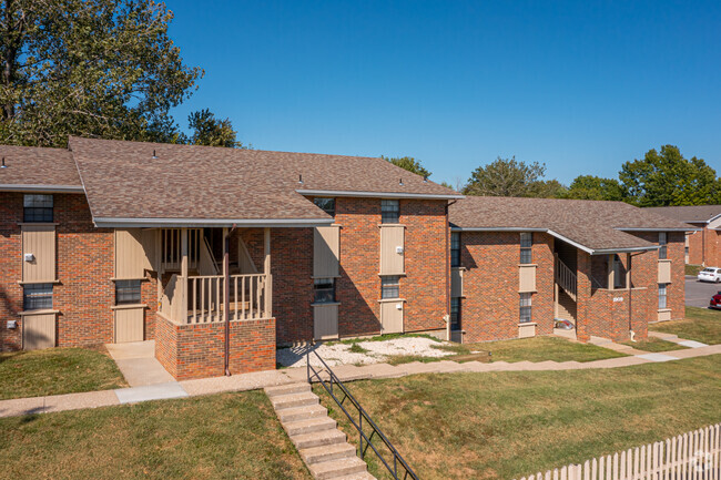 Stephens Park Apartments - Stephens Park Apartments