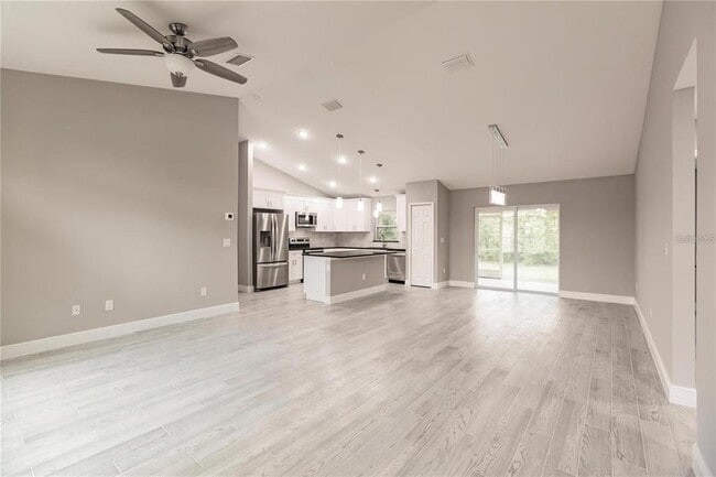 Photo - 820 Bowman Terrace