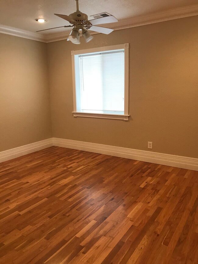 Photo - 2601 W 3rd St