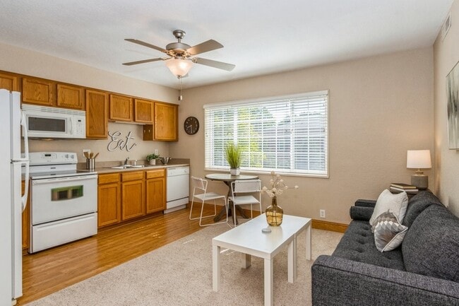 Photo - 313 Grandview Ct Unit 523