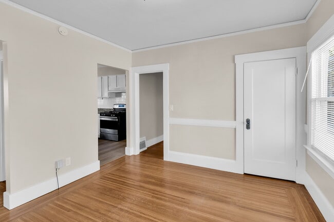 Photo - 1322 Marin Ave