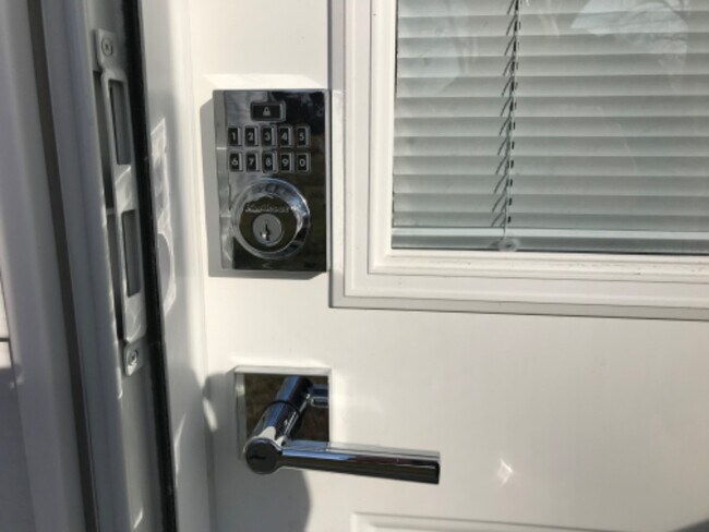 Photo - 3328 Welshire Dr