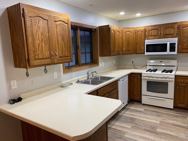 Photo - 4407-4409 Forest Valley Rd Unit 4409 Forest Valley Rd