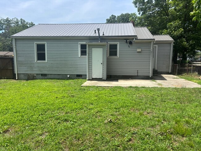 Photo - 639 Arch Dr