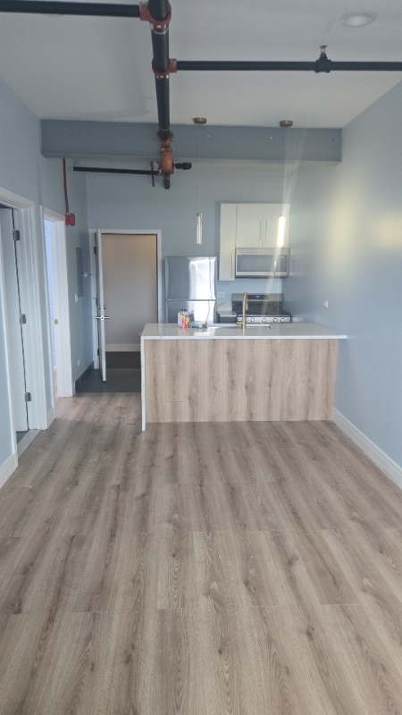 Building Photo - 9919 Roosevelt Rd