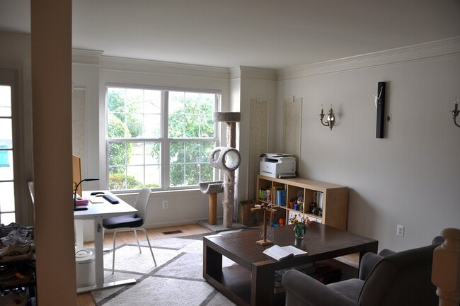 Photo - 110 Canterbury Ln