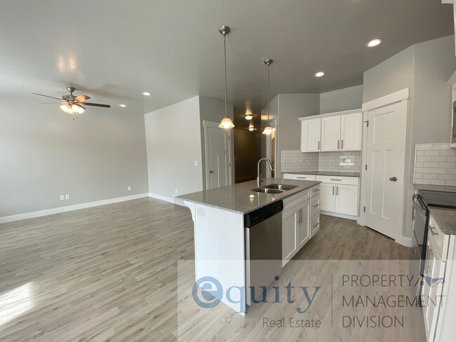 Photo - 16102 S Truss Dr