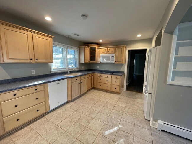 Photo - Call Amanda Tate at (757)289-6810 for more information