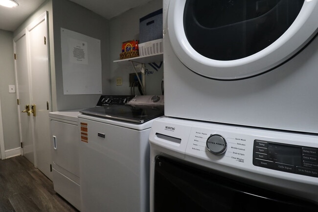 Photo - 44 Concord Sq Unit SI ID1512186P