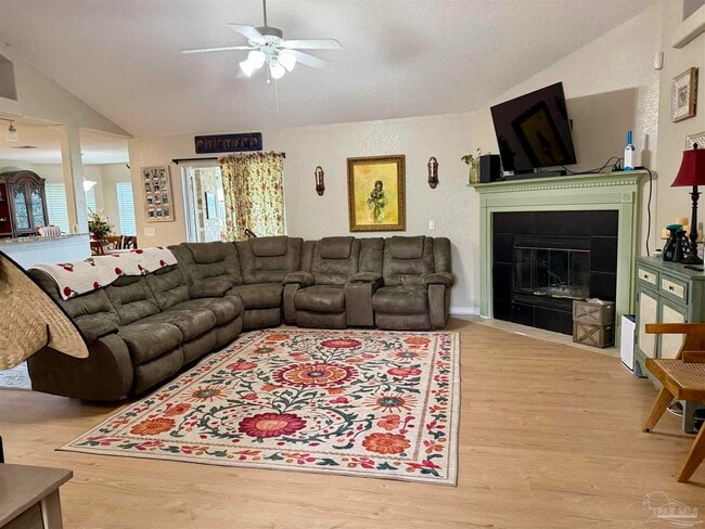 Photo - 4693 Ridge Pointe Dr