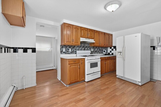 Photo - 1290 Baker St Unit 2L