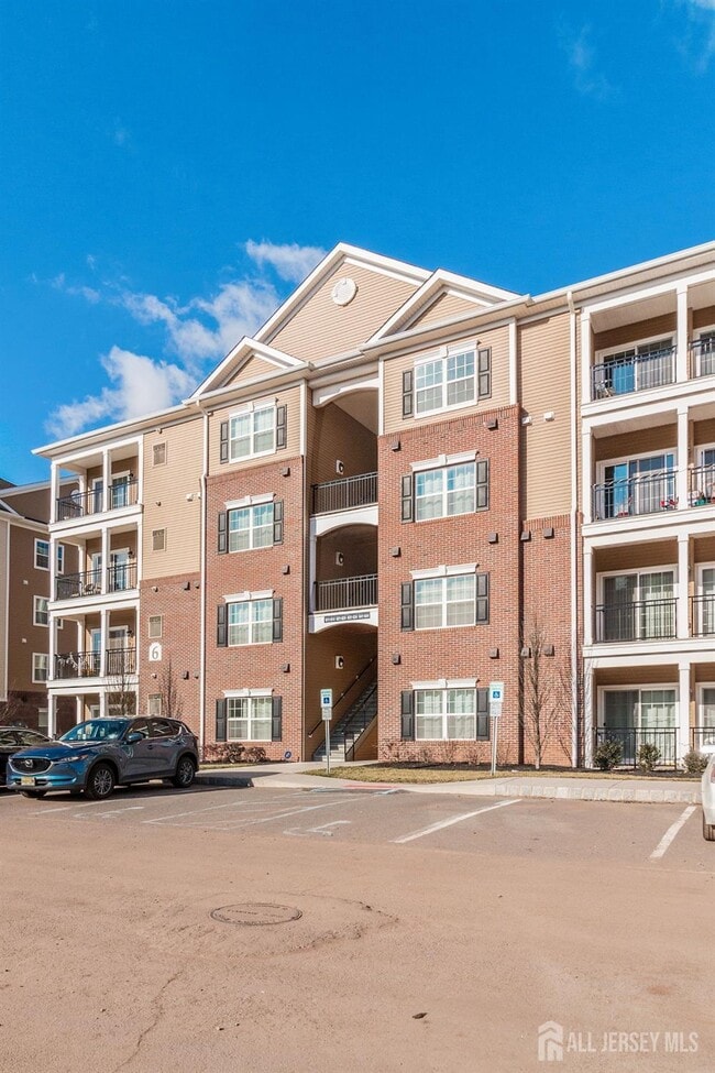 Building Photo - 643 Strassle Wy Unit 643