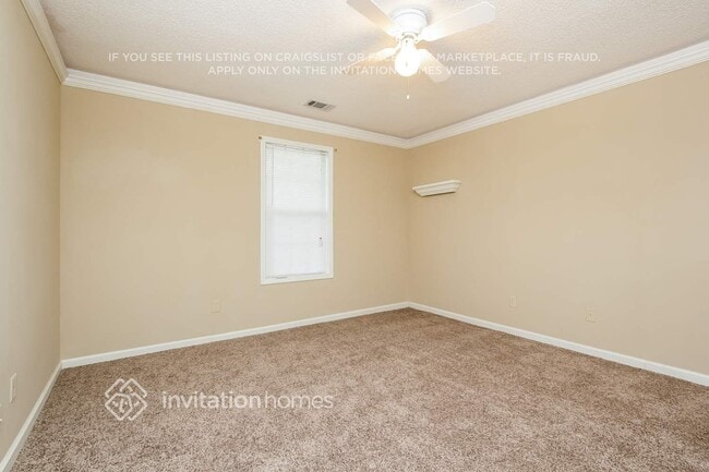 Photo - 443 Linda Ln