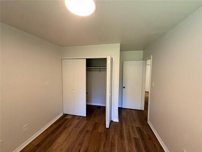 25 Country Pl Ct