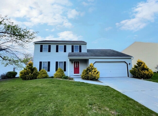 Photo - 46 White Oak Blvd