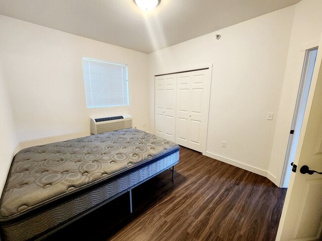 12th Street Apartments