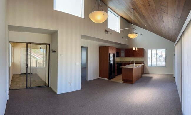 Photo - CM550L Unit G