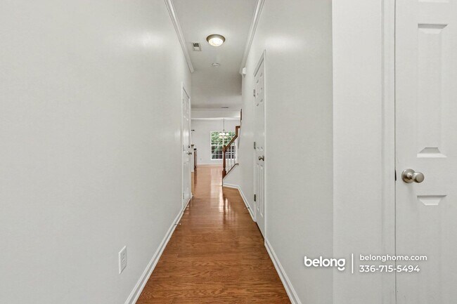 Photo - 318 Anterbury Dr