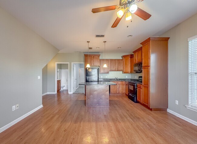 Photo - 1965 Corvallis Ave House