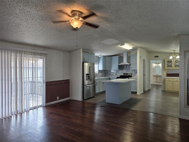 Photo - 7628 Northview Ln