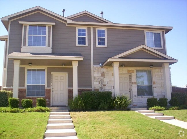 Building Photo - 13704 Harris Ridge Blvd Rental