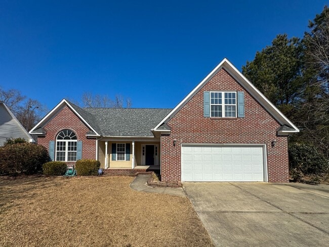 Building Photo - Charming 4 Bed 2 Bath Raeford Home