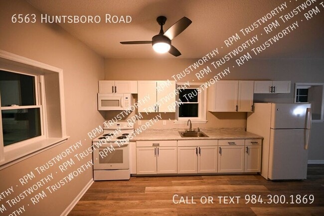 Photo - 6563 Huntsboro Rd